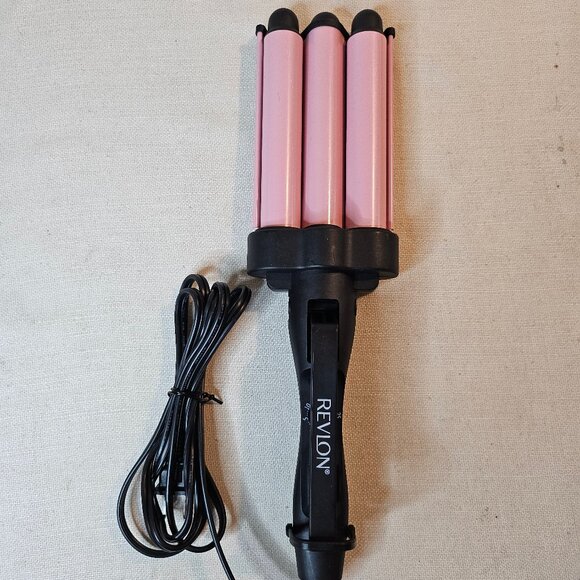 Revlon 3 Barrel Jumbo Waver - RVIR3056F - Pink - Picture 1 of 5